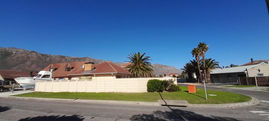 3 Bedroom Property for Sale in Dobson Western Cape
